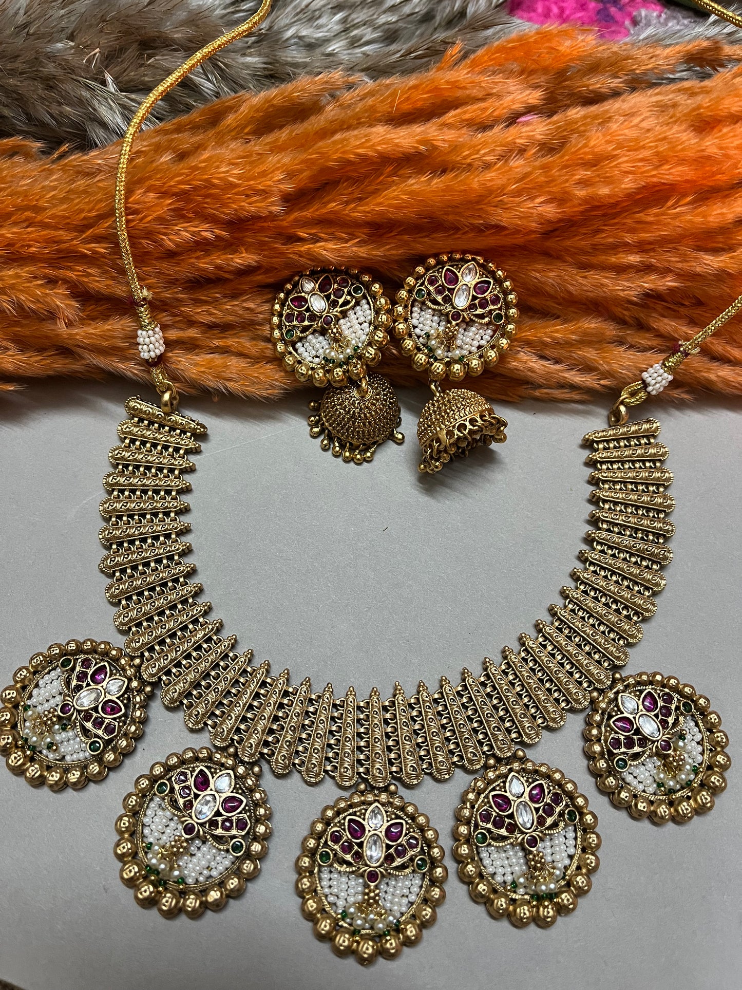 Neemisa Neckpiece Set