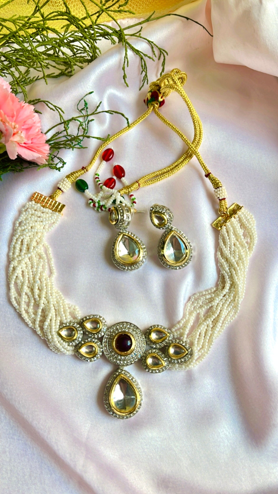Jovika Necklace Set
