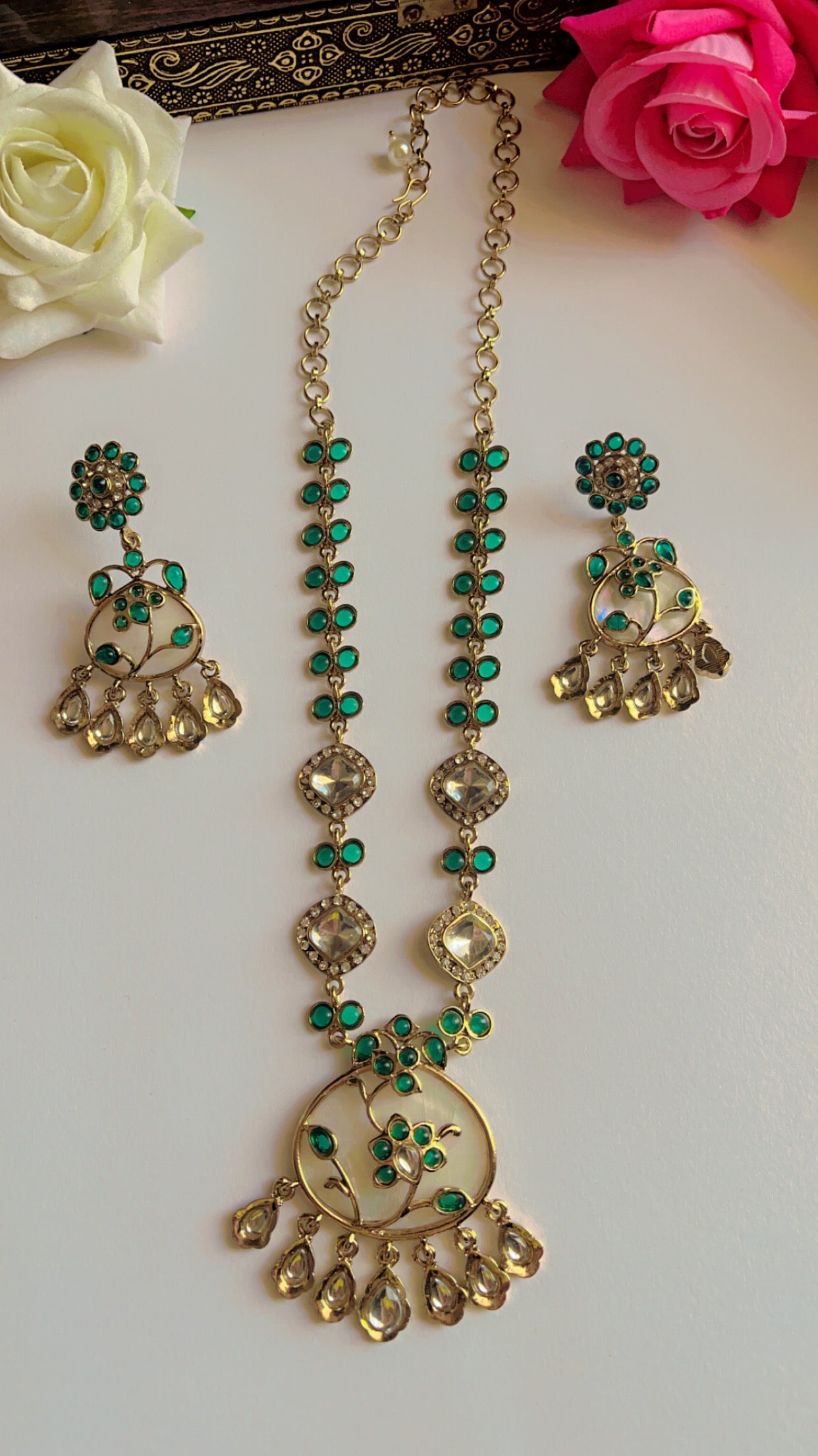 Green Ijayat Neckpiece Set