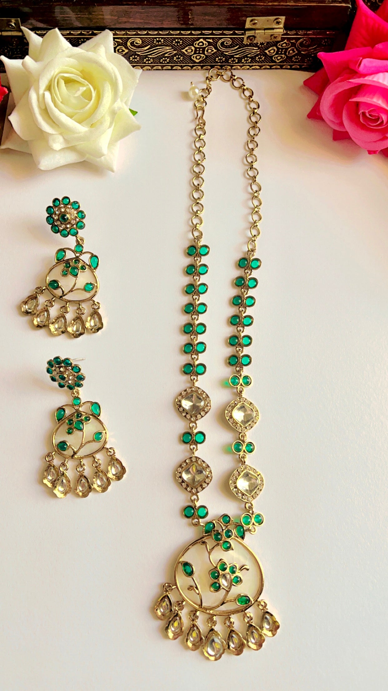 Green Ijayat Neckpiece Set