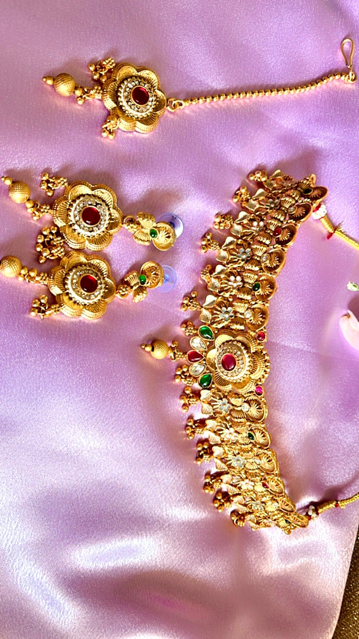 Maishani Neckpiece Set