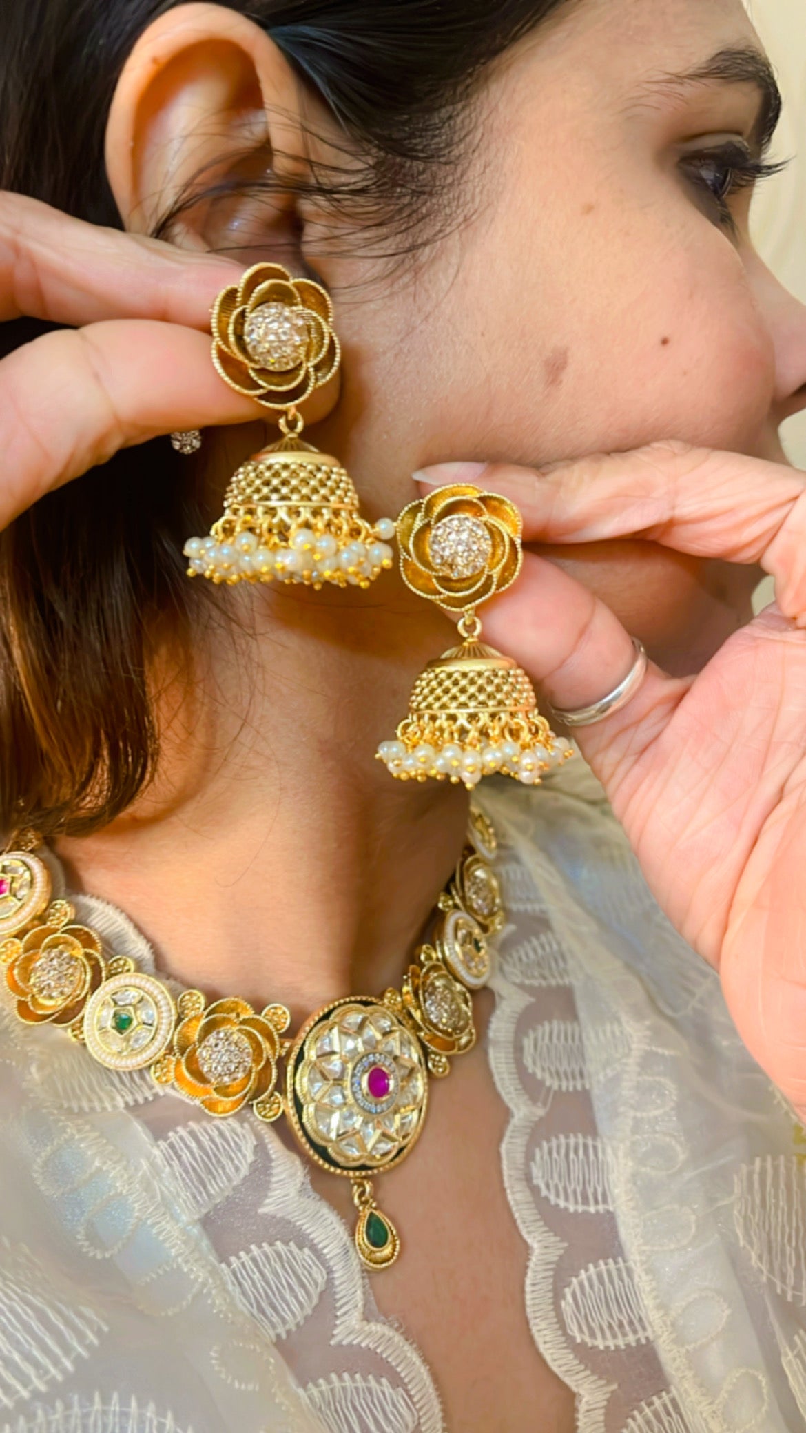 Anavi Neckpiece Set