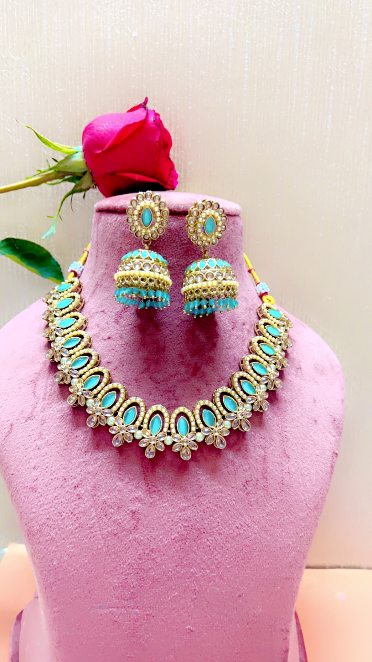 Green Tapsi Neckpiece Set