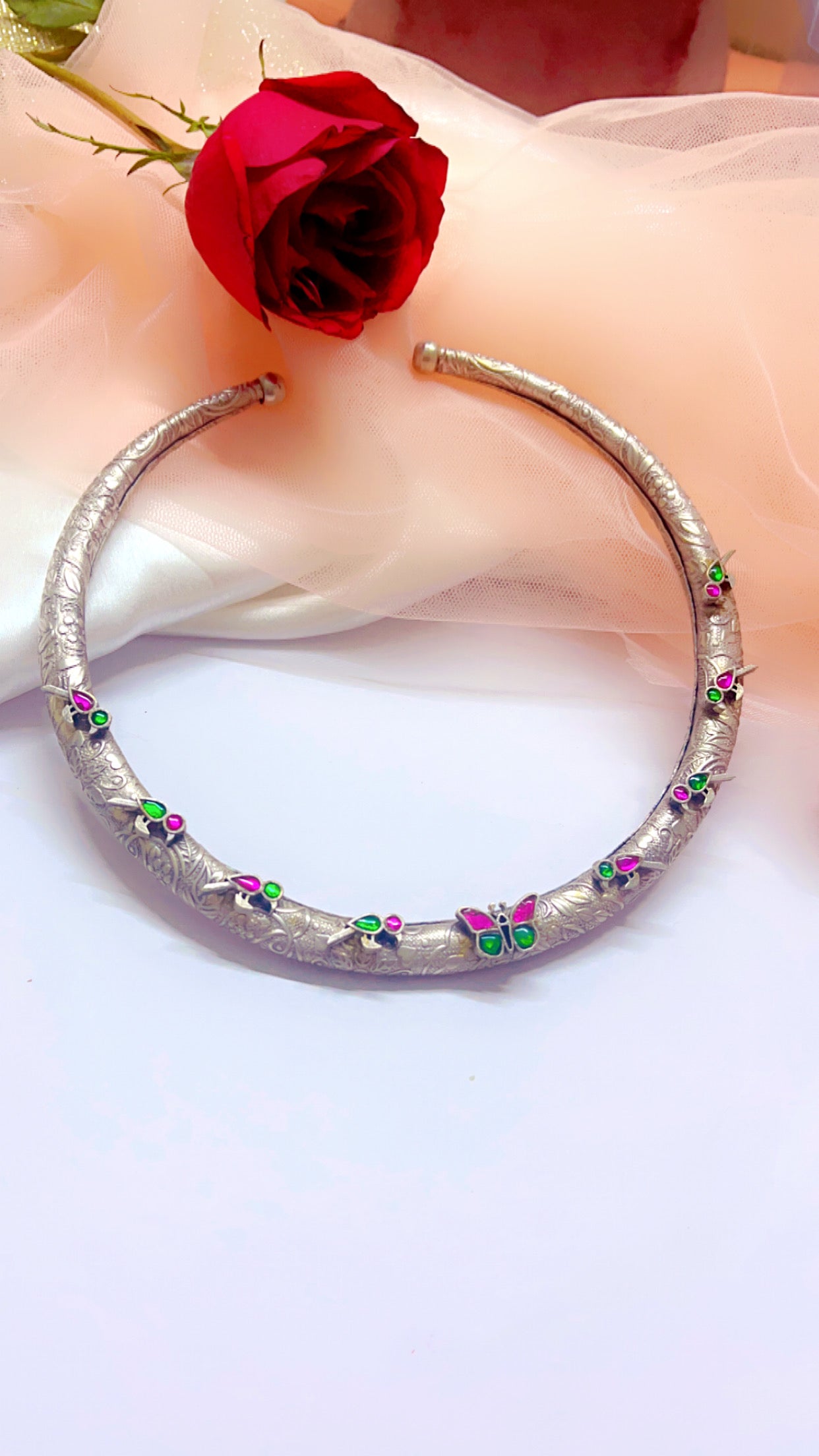 Priyai Statement Neckpiece