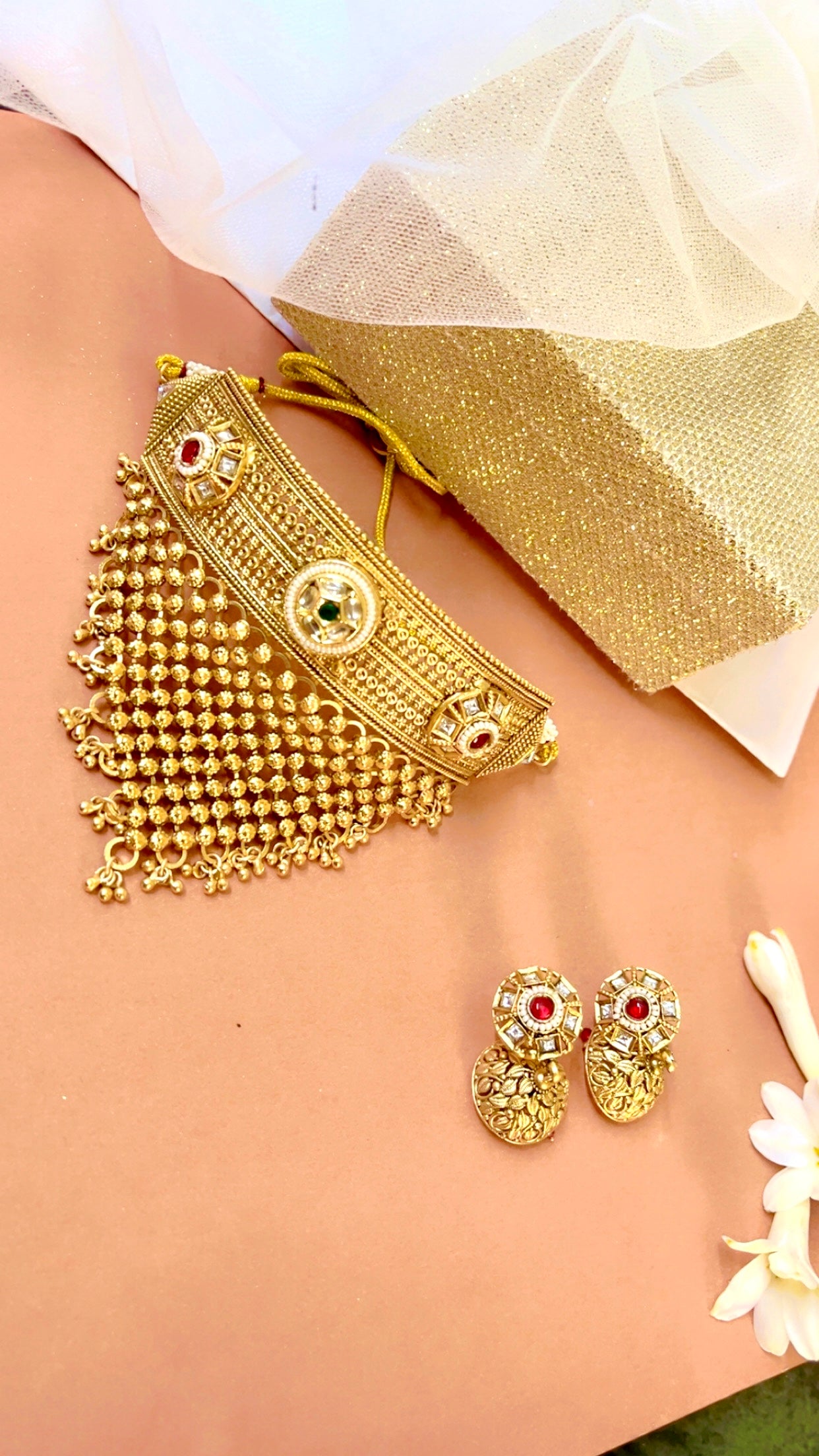 Mirva Jali Neckpiece Set