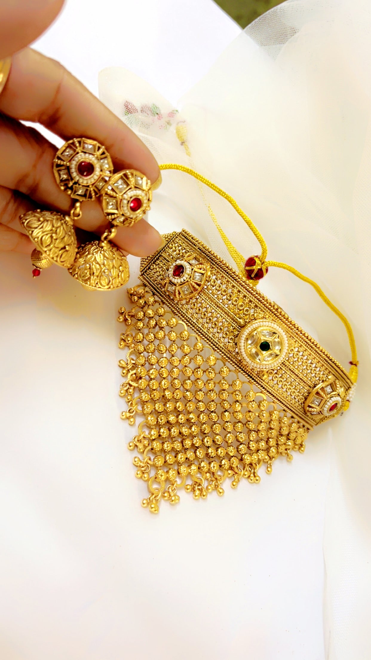 Mirva Jali Neckpiece Set