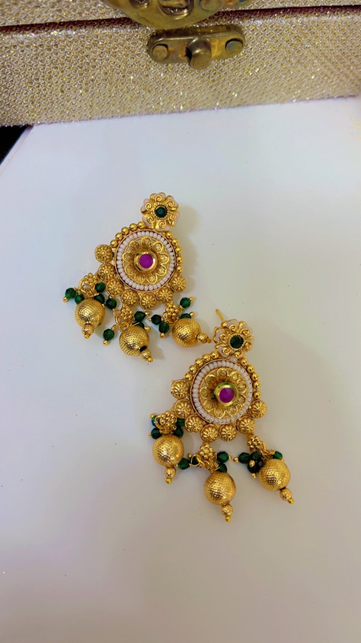 Golden Siya Neckpiece Set