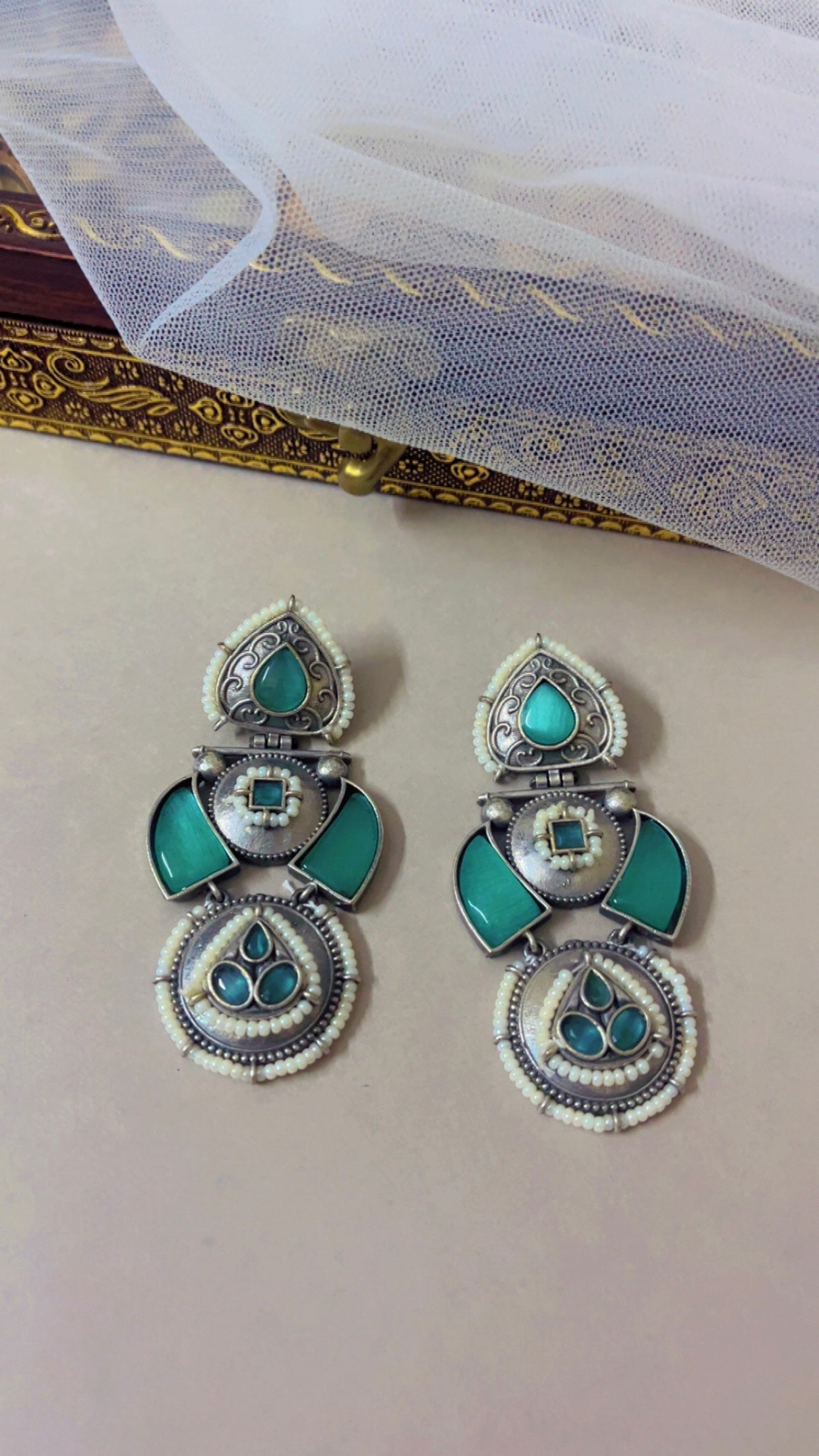 Mint Divya Silver Earring