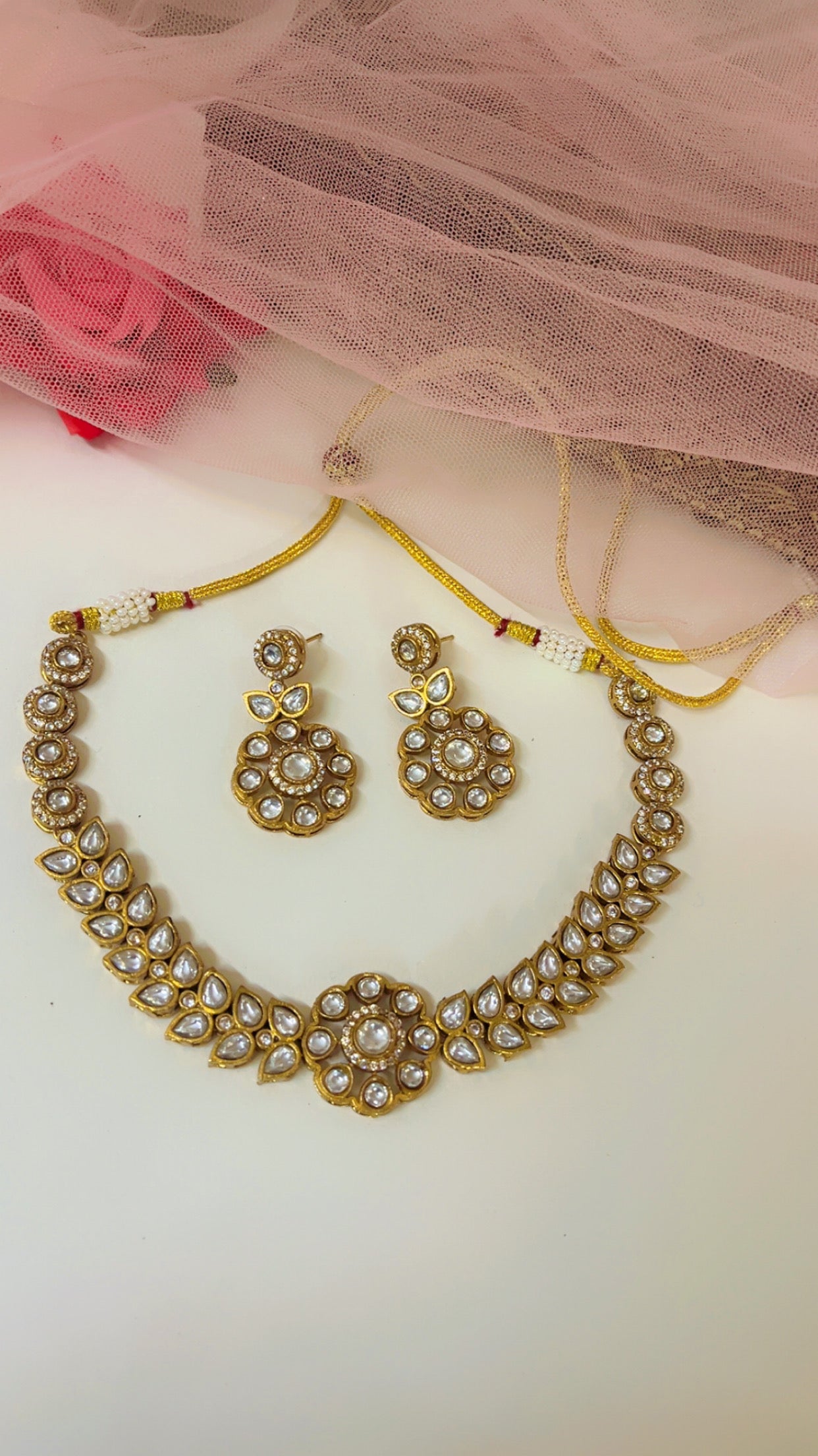 Aashi Neckpiece Set