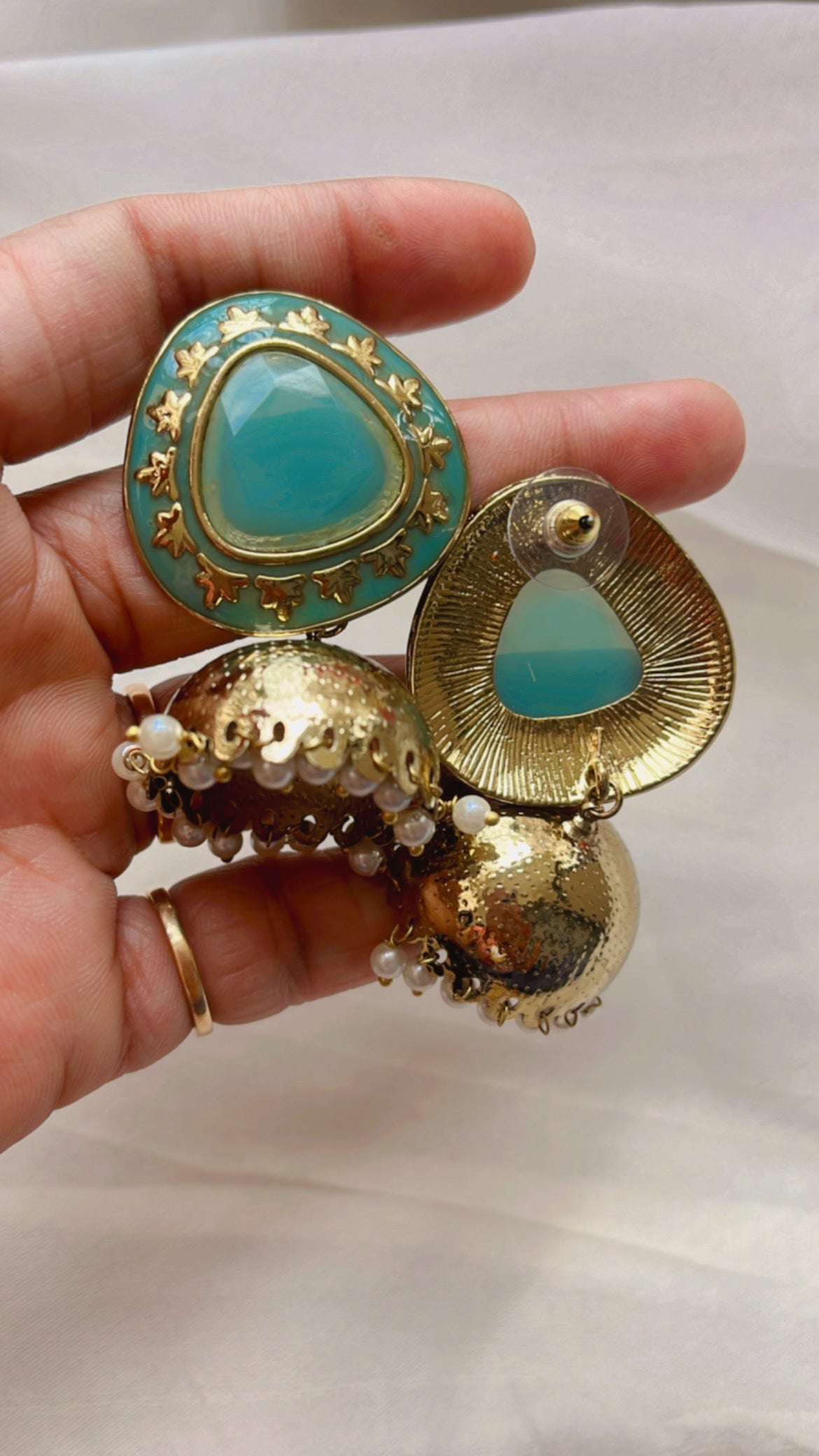 Mint Tanshi Jhumka Earring