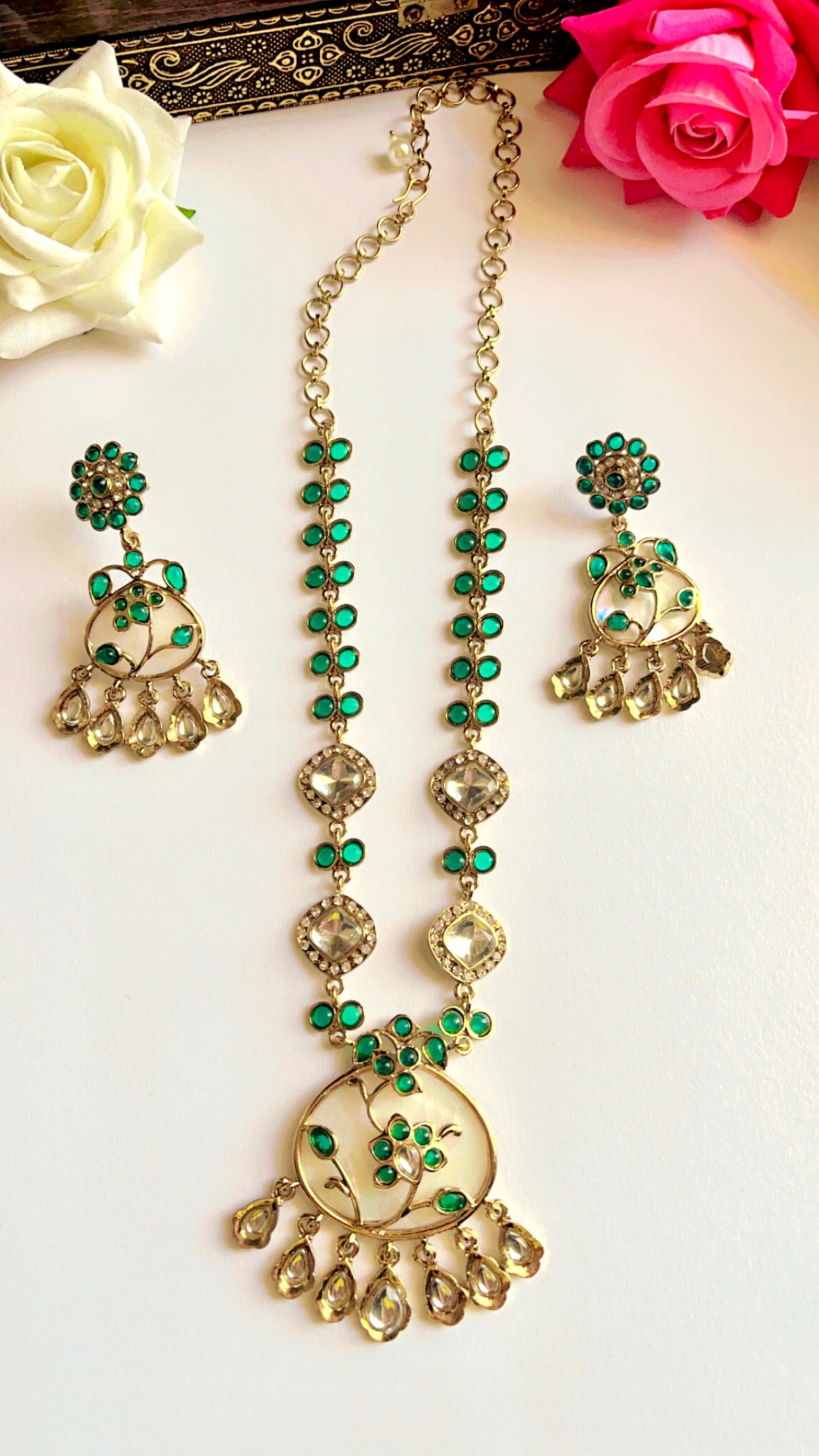 Green Ijayat Neckpiece Set
