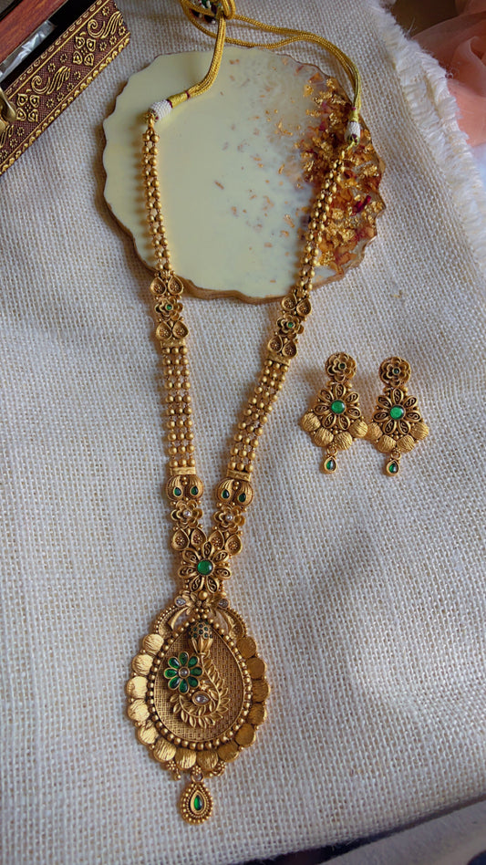 Pushp Temple Neckpiece