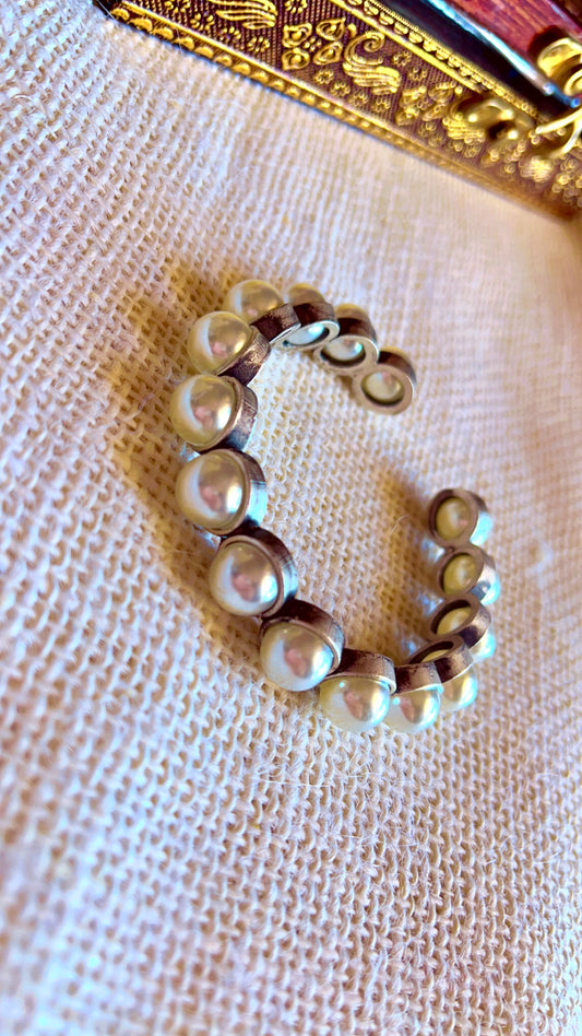 Pearl Maya Silver Bangle