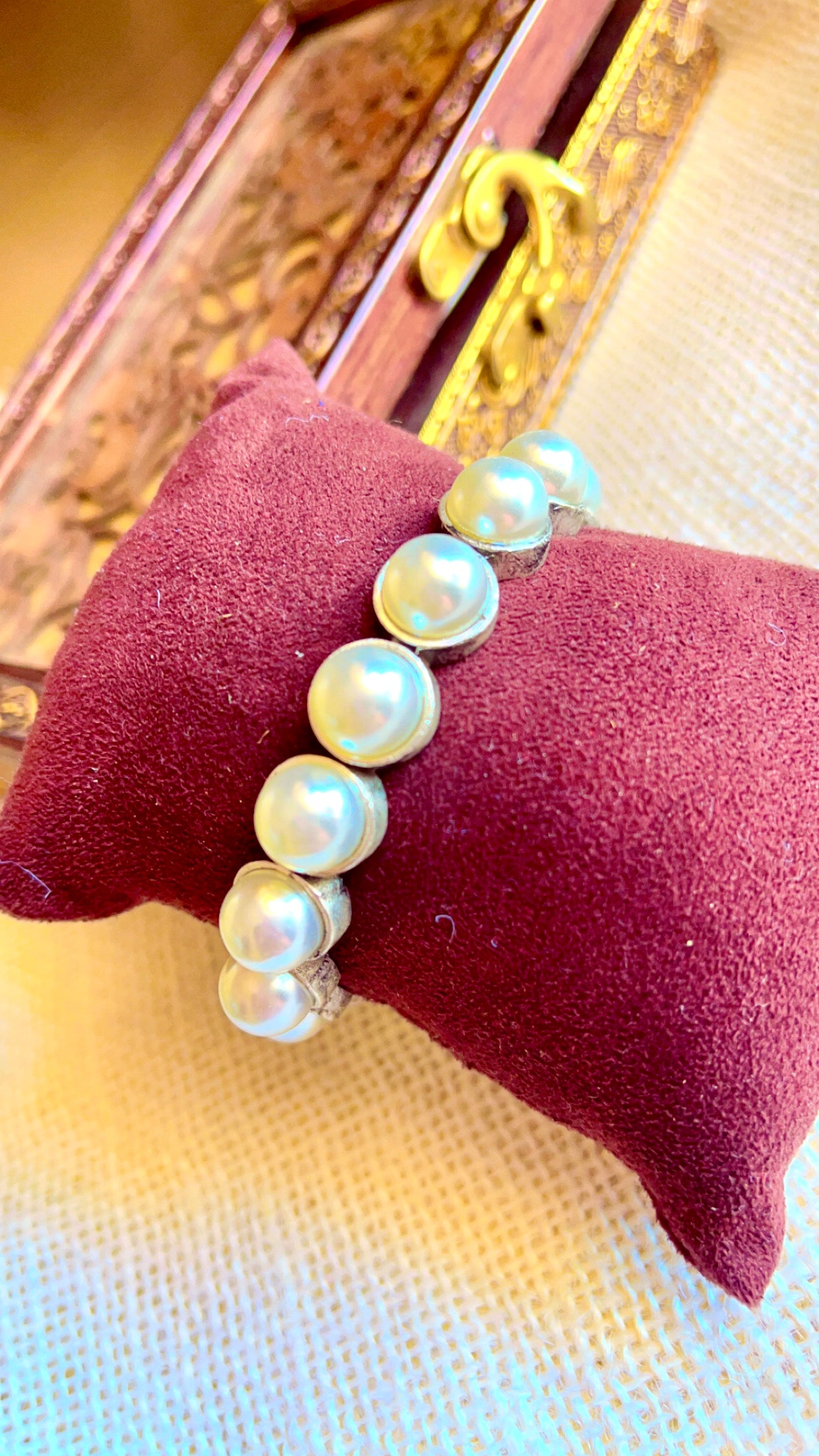 Pearl Maya Silver Bangle