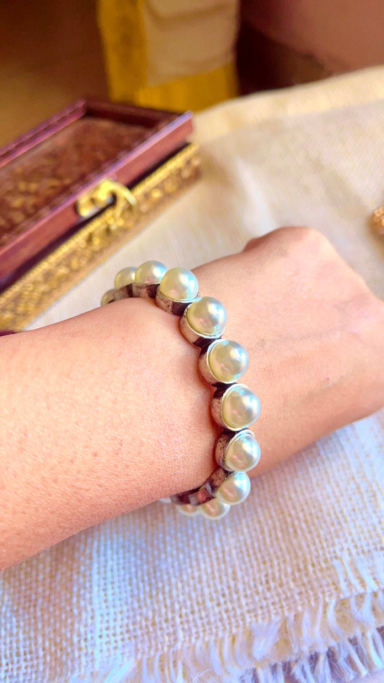 Pearl Maya Silver Bangle
