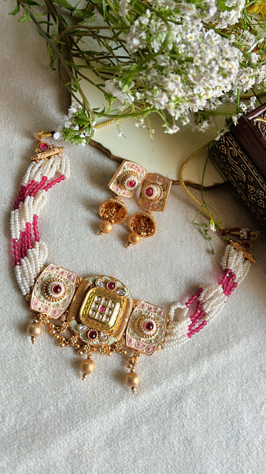 Mahashi Neckpiece Set