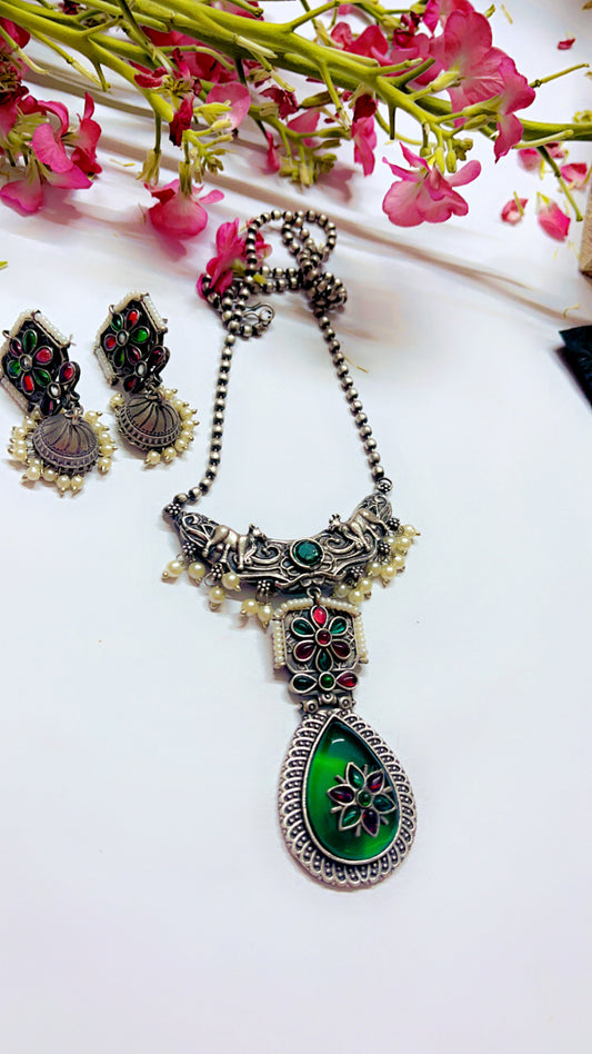 Green Bina Silver Neckpiece Set
