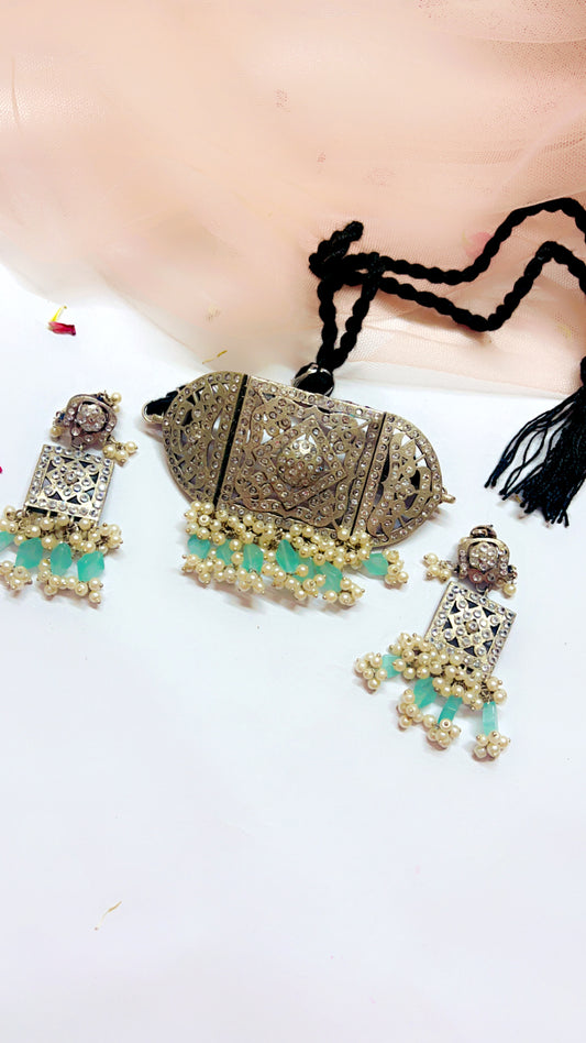Zara Silver Neckpiece Set