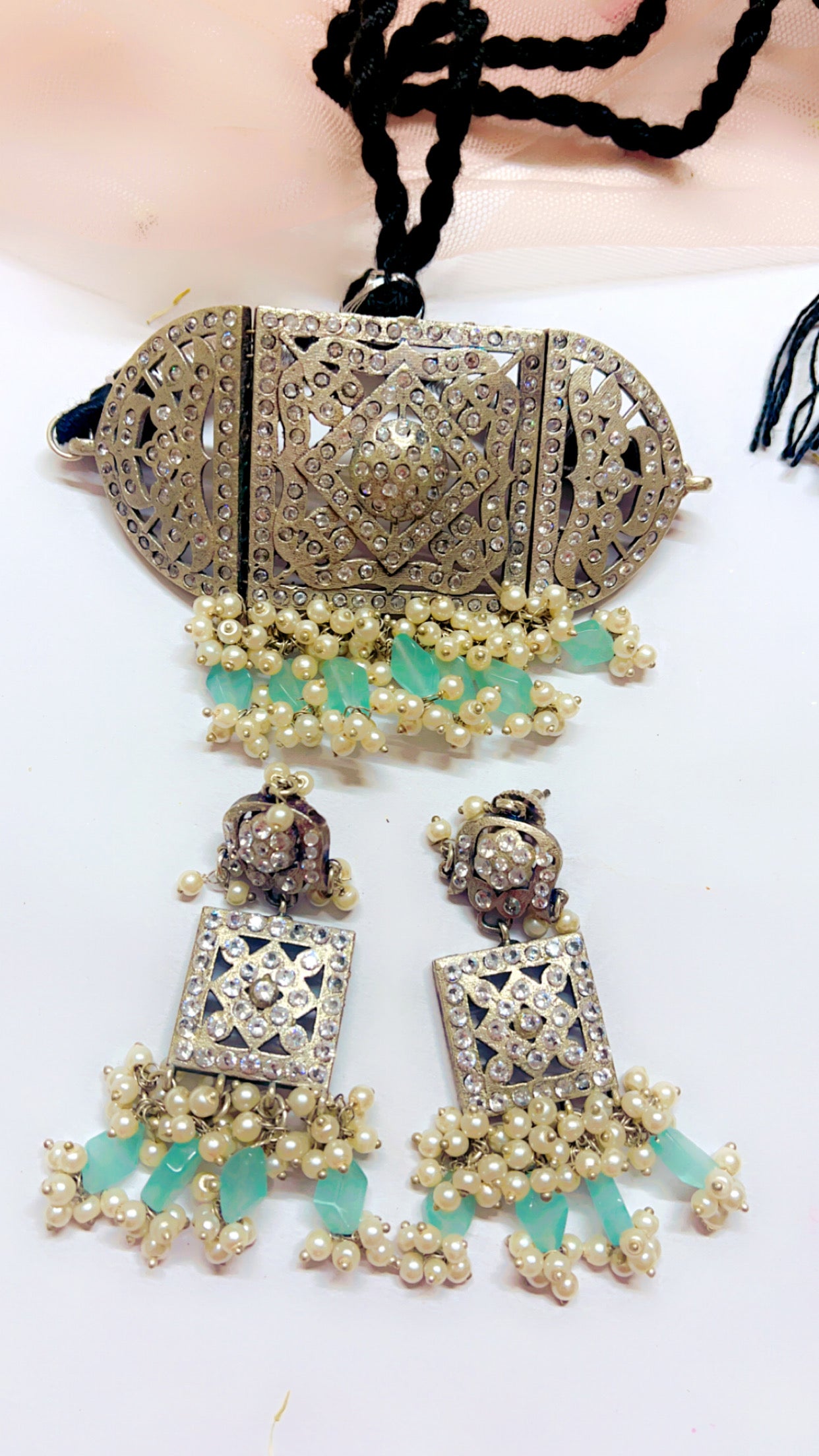 Zara Silver Neckpiece Set