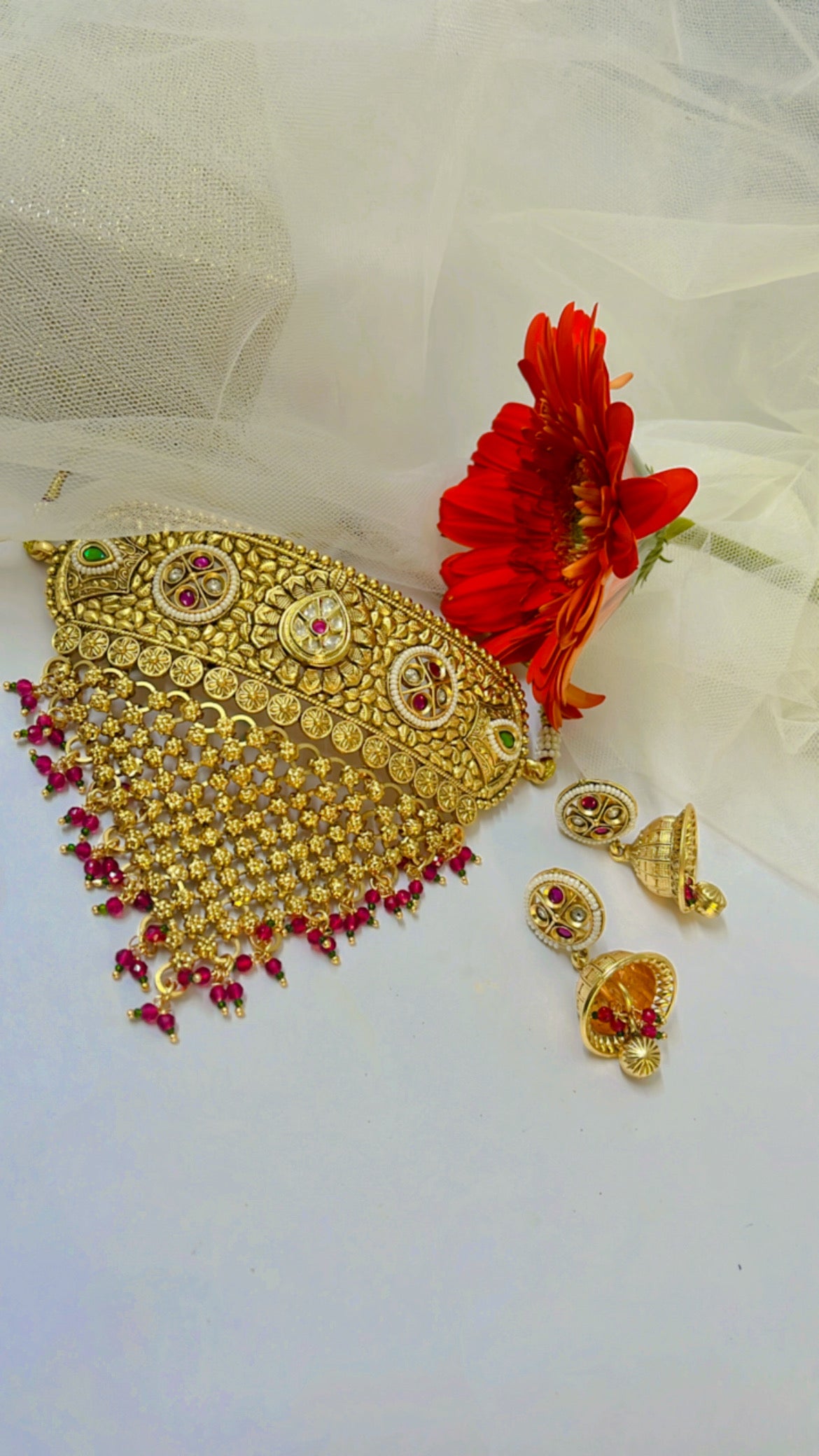 Jisha Jali Neckpiece Set