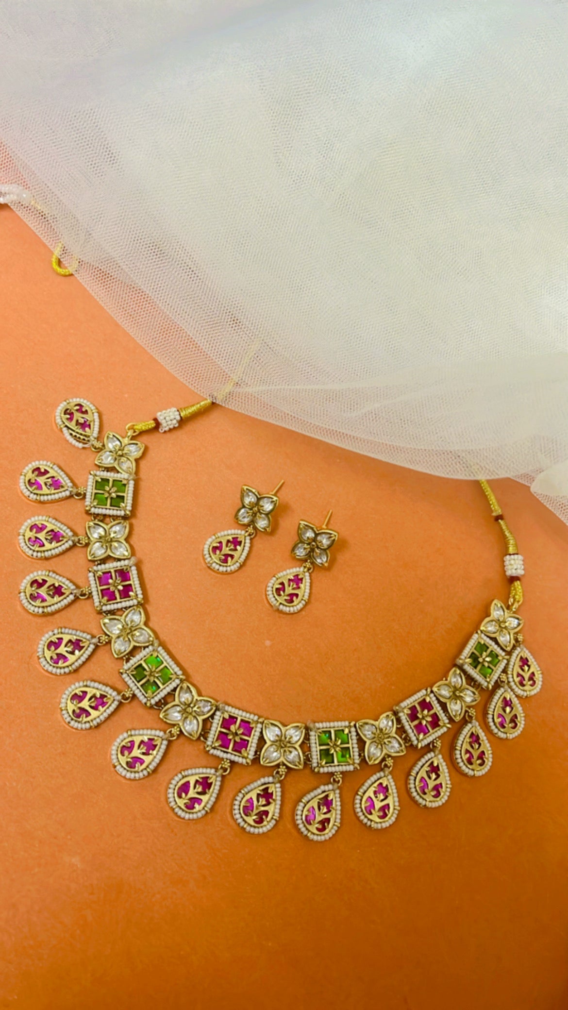 Annaya Neckpiece Set
