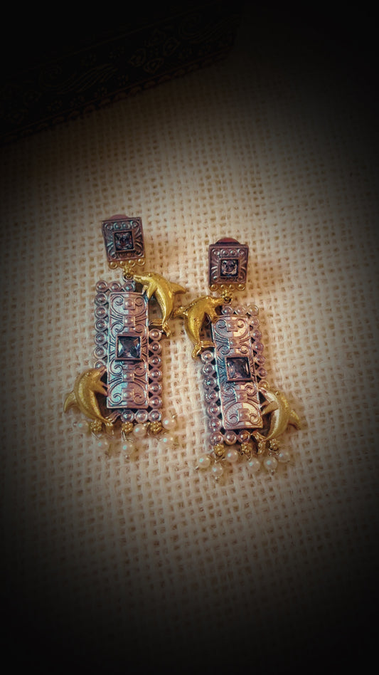 Esha Silver Earring