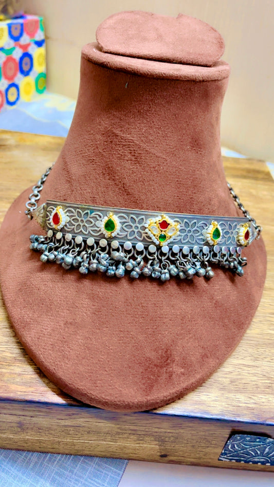 Tanishi Silver Neckpiece
