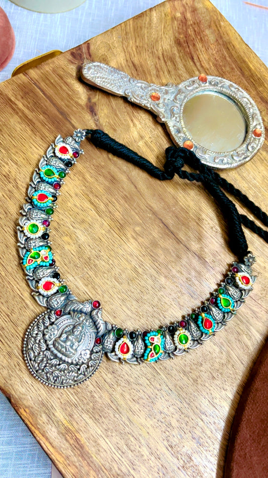Kavishri Silver Neckpiece